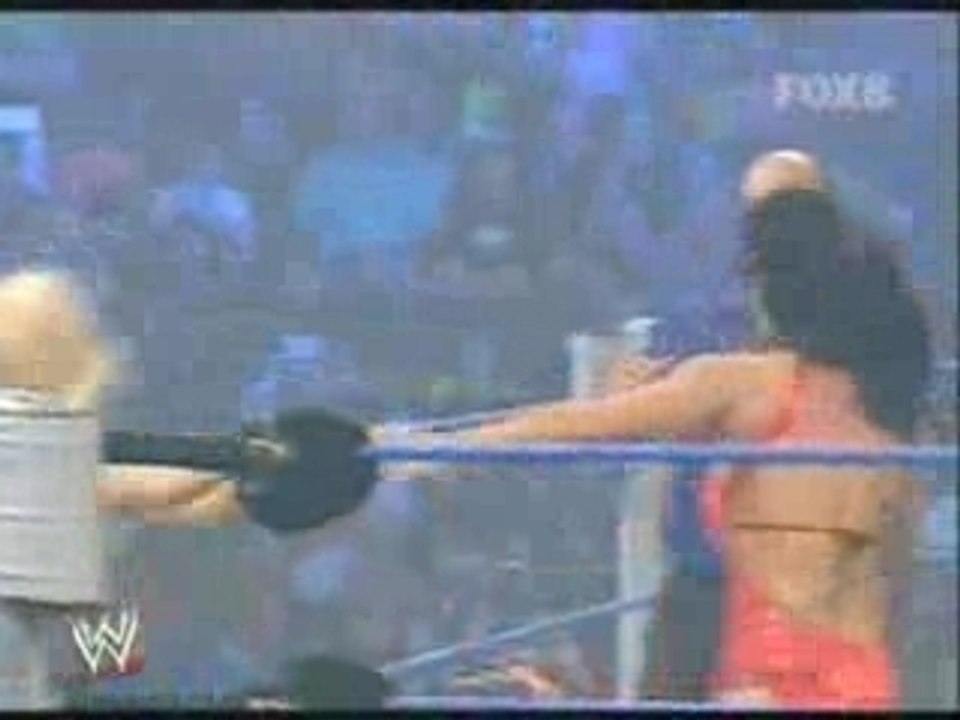 SmackDown! August 10th, Torrie vs Victoria