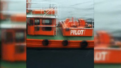 ERDEMİR'İN DENİZİ KİRLETME ANI SANİYE SANİYE GÖRÜNTÜLENDİ...