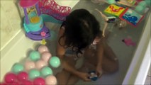 Bubble Bath With Fun SLIME Bath and Pit Balls