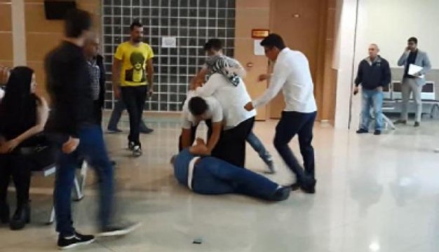 Adliye Koridorunda Kavga Kamerada