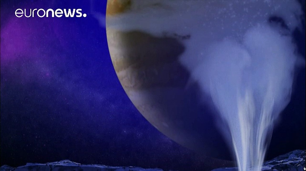Jupiter's moon Europa 'spewing water plumes'