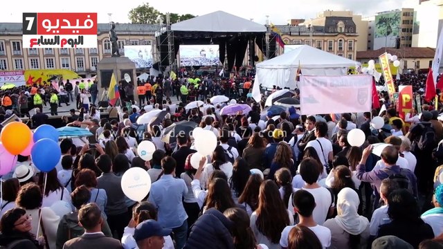 احتفالات فى كولومبيا عقب توقيع اتفاق سلام مع متمردى فارك