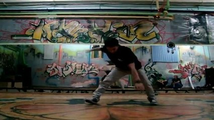 Заход и прыжок air twist с одной руки www.all-dance.net