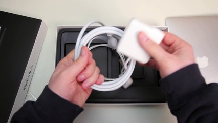 11  Macbook Air Unboxing & Overview