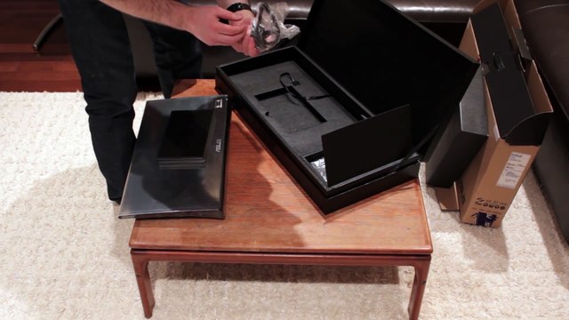 Asus NX90 Unboxing & Overview - In HD! (Bang & Olufsen Notebook)