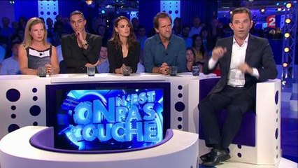 "ONPC" : Benoît Hamon dénonce le débat sur le burkini et se fait recadrer par Yann Moix