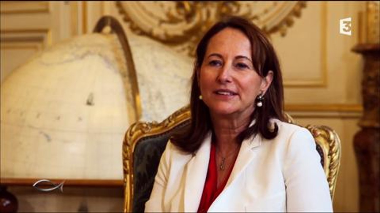 Boues rouges : Ségolène Royal pousse un coup de gueule contre Manuel Valls dans "Thalassa"