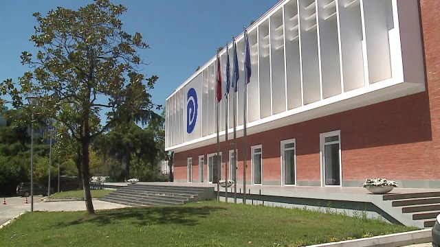 PD: Një grup kriminal po blen votat në Dibër - Top Channel Albania - News - Lajme