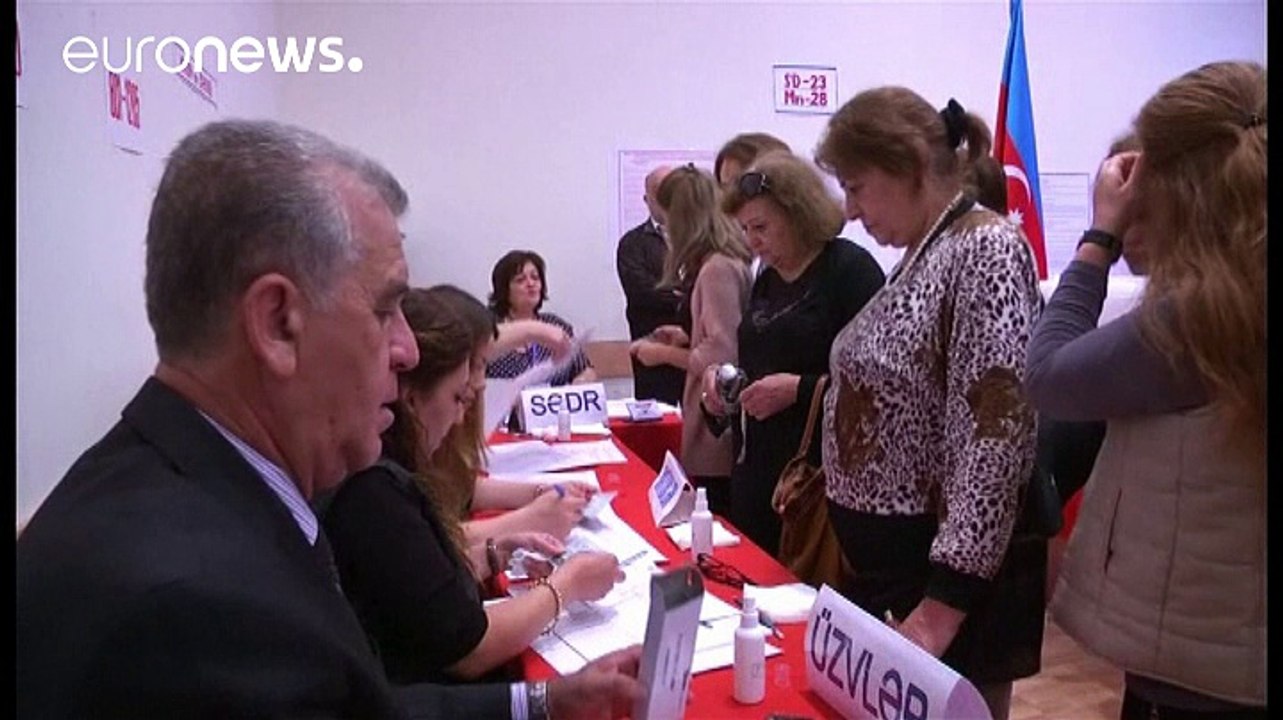 İlham Aliyev anayasa değişikliği referandumunda istediğini aldı