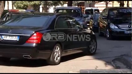 Ora News - Jep dorëheqjen ministri i Transporteve Haxhinasto. LSI propozon Dervishajn