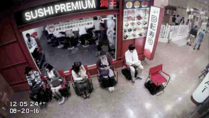 ¿Sillas auto deslizables para la espera en restaurantes?