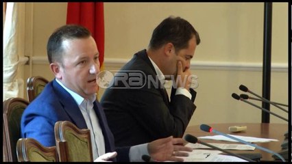 Ora News – Komisioni i ligjeve, Halimi: Turp, në 3 vite nuk u ndërtua asnjë aks