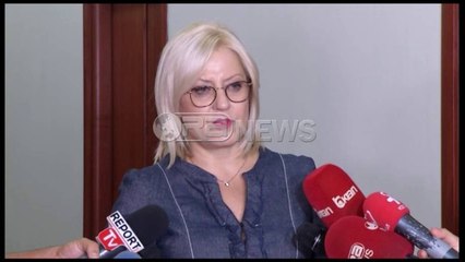 Ora News - Universiteti, Nikolla kërkon t’i qetësojë maturantët