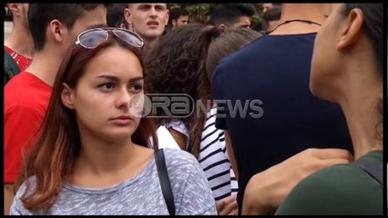 Ora News – Berisha: Nikolla të dorëhiqet, Braçe: Qeveria t’i përgjigjet çdo maturanti