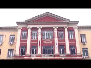 Report TV - Mundësitë për maturantët që nuk kanë fituar,1 mijë kuota të lira në UT