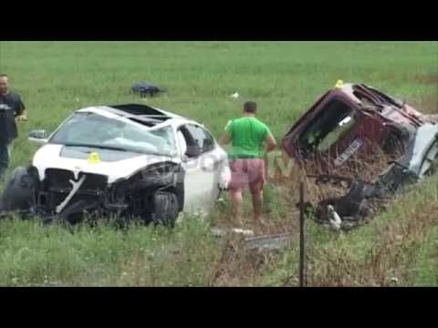 Report TV - Lezhë, përplasen 3 automjete tre të plagosur në gjendje të rëndë