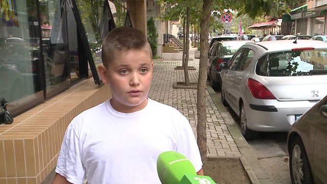 Librat, s'ka radhë, por ka edhe mungesa - Top Channel Albania - News - Lajme