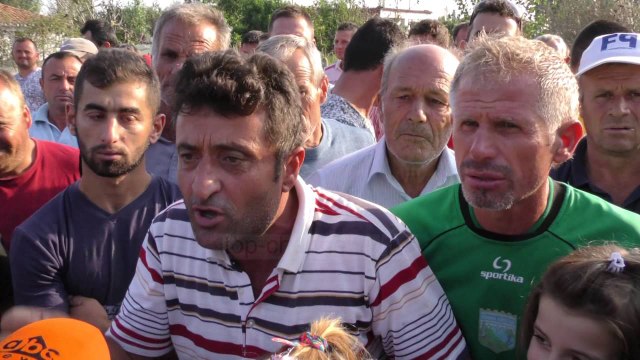 Mungon rruga, 300 nxënës bojkotojnë mësimin në Kallm - Top Channel Albania - News - Lajme