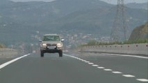 Abuzimi me rrugën Tiranë-Elbasan - Top Channel Albania - News - Lajme