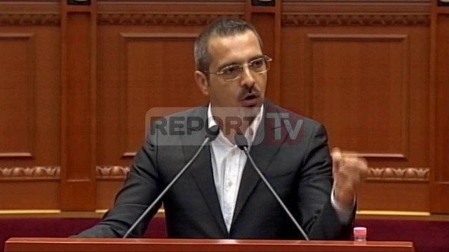 Report TV - Tahiri flet për rrëzimin e avionit në Durrës