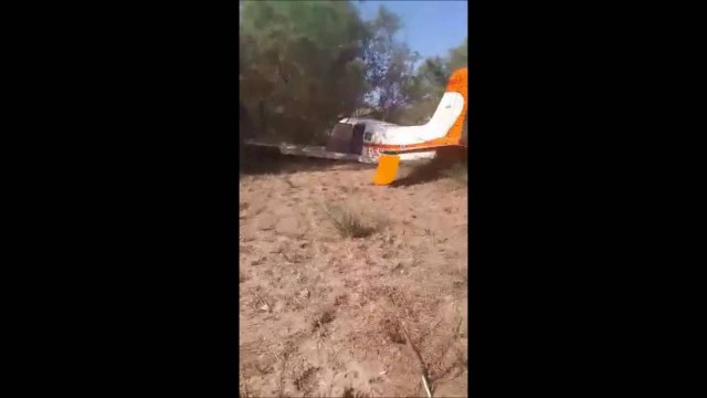 PA KOMENT: Ulet një avion në zonën mes Laçit dhe Krujës - Top Channel Albania - News - Lajme