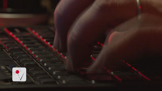 FBI Believes Cell Phones of some Democrats Targeted by Hackers