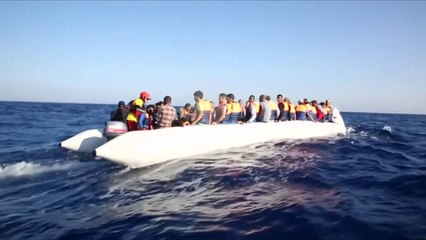 Descargar video: Operacion gjigant, shpëtohen 6500 emigrantë në Libi - Top Channel Albania - News - Lajme