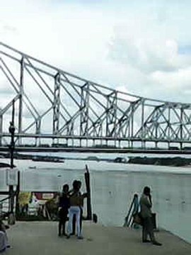 Live Video From Howrah Jetty - watching beautiful Howrah Bridge from the jetties