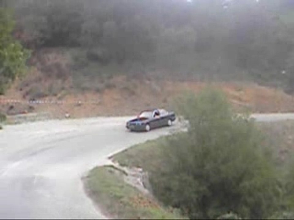 BMW 525 TDS en glisse au rallye de Fayence