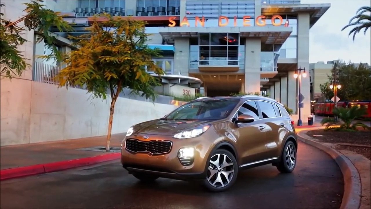 2017 Kia Sportage - interior, Exterior and  Drive