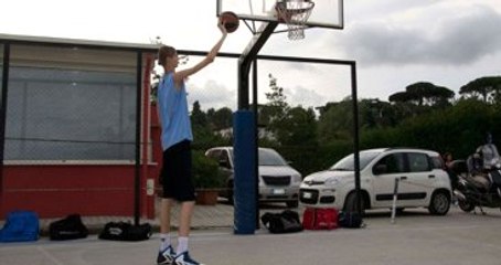 16 Yaşındaki 2.31'lik Basketbolcu, NBA'in Radarına Girdi