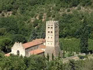 massif du Canigou vu de St michel de Cuxa