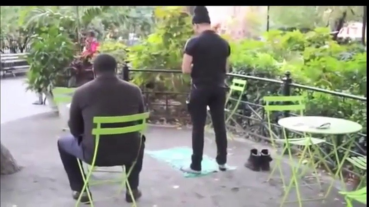 Non-Muslim reaction Seeing Muslim Prayer In Public Places