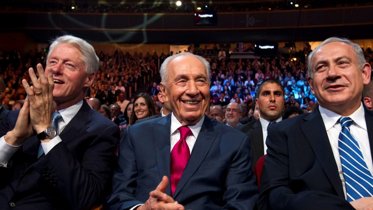 Benjamin Netanyahu pays emotional tribute to Shimon Peres