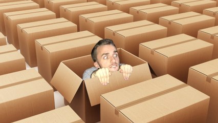 SQUEEZIE-QUI SE CACHE DANS UNE BOÎTE  (What The Box)