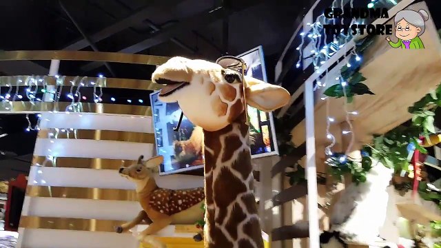 Unboxing TOYS Review/Demos - Animals safari kingdom tigers giraffes lions zebras