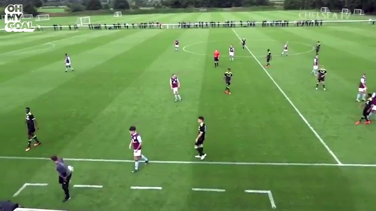 Chelsea Youth Coach With The Filthiest Touch Of The Season