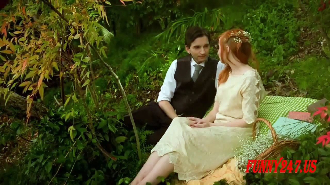 Kissing In The Rain  Romantic Sence Movie