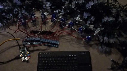 16 Channel Raspberry Pi Relay Example with Christmas Lights