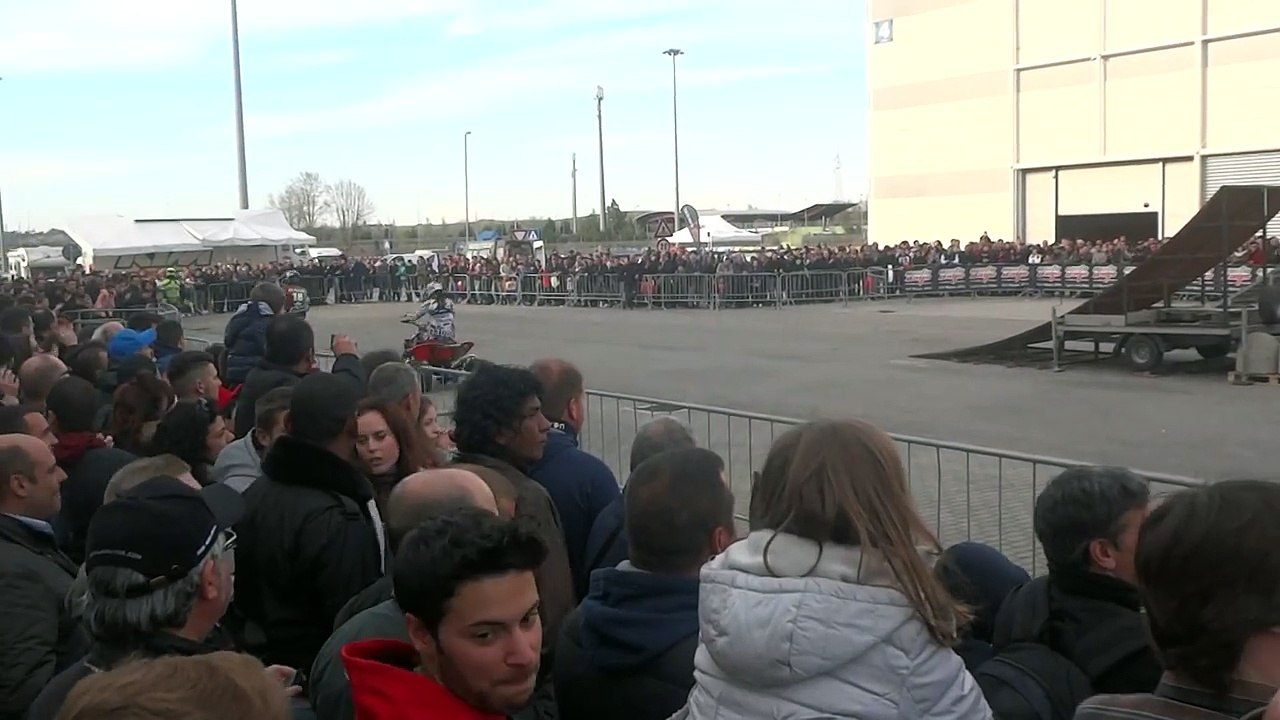 Motorcycle Jumps - Bike Motocross Quad Stunts : Freestyle Video