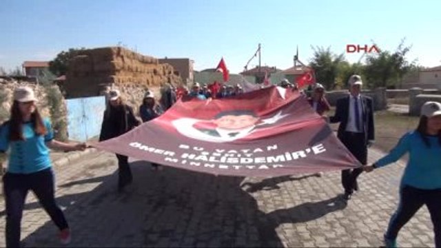 Niğde 2 Bin 500 Öğrenci Şehit Ömer Halisdemir?in Kabrini Ziyaret Etti