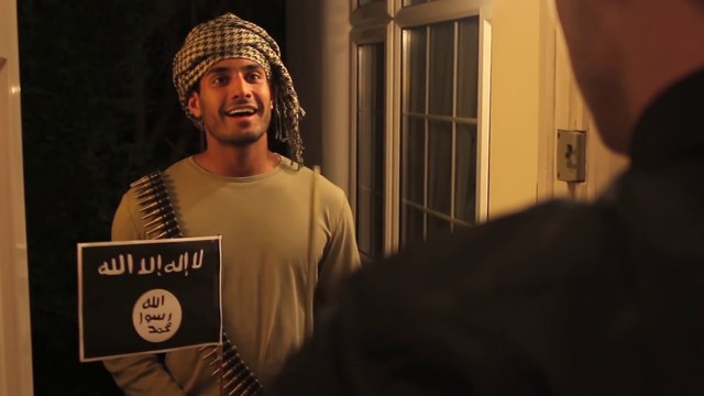 Pire costume Halloween de tous les temps : Etat Islamique LOL