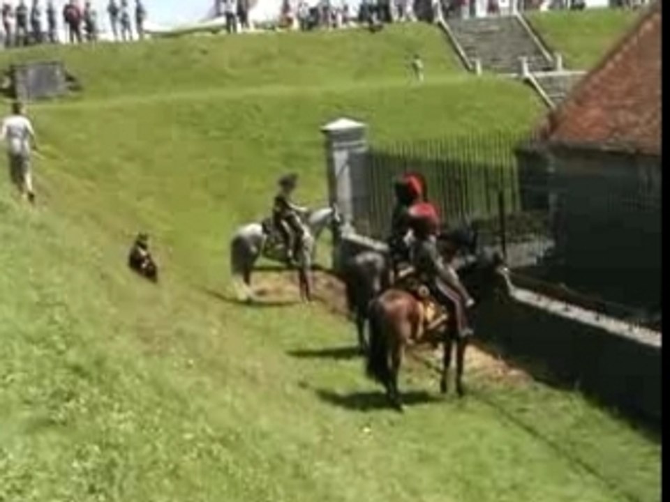 Arrivée de la cavalerie à la poudrière