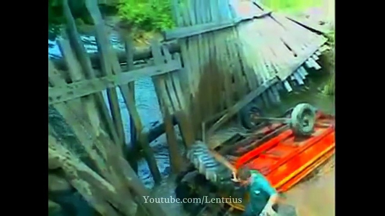 TOP 10 TRUCK'S FAIL CROSSING BRIDGE #BRAZIL