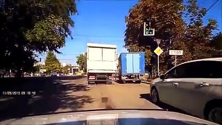 Stupid Russian Drivers & car crash compilation- August A150