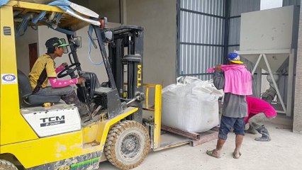 Mini RMX - Big Bag Solution (Mae Ra Mard, TAK)1