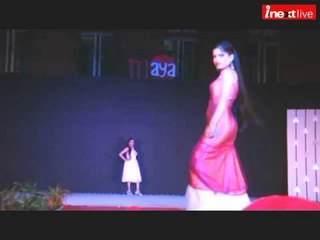 Hot fashion show in 'Agaaz 2015' at IPS, Allahabad University