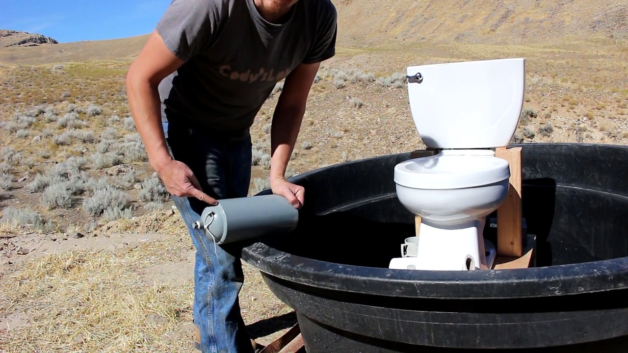 Tirer la chasse d'eau... Avec du mercure liquide ! Raté lol
