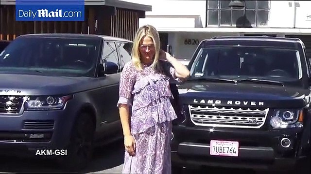 Molly Sims leaves the hair salon in Beverly Hills with baby bump