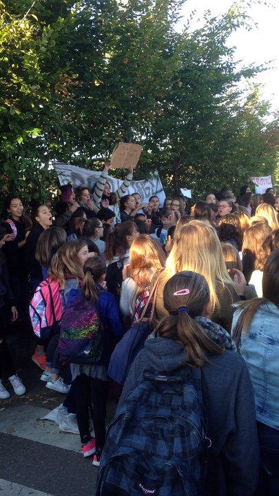 Blénod les Pont à Mousson manif des collégiens
